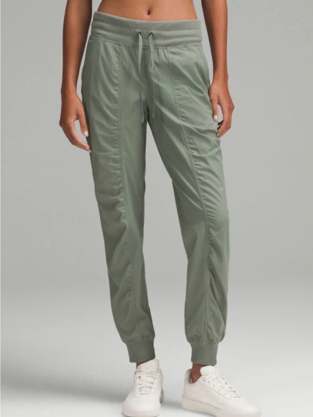 Lululemon Dance Studio Joggers- MINT 💚 NWOT - Medium - Picture 1 of 9